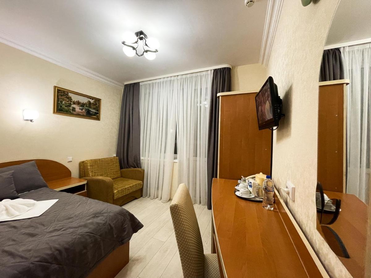 Sanatoriy Priozernyi Hotell Naroch Eksteriør bilde